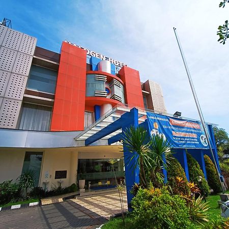 Halogen Hotel Airport Surabaya Сідоарджо Екстер'єр фото
