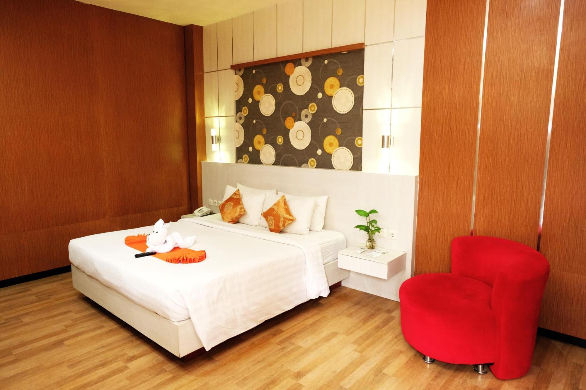 Halogen Hotel Airport Surabaya Сідоарджо Екстер'єр фото