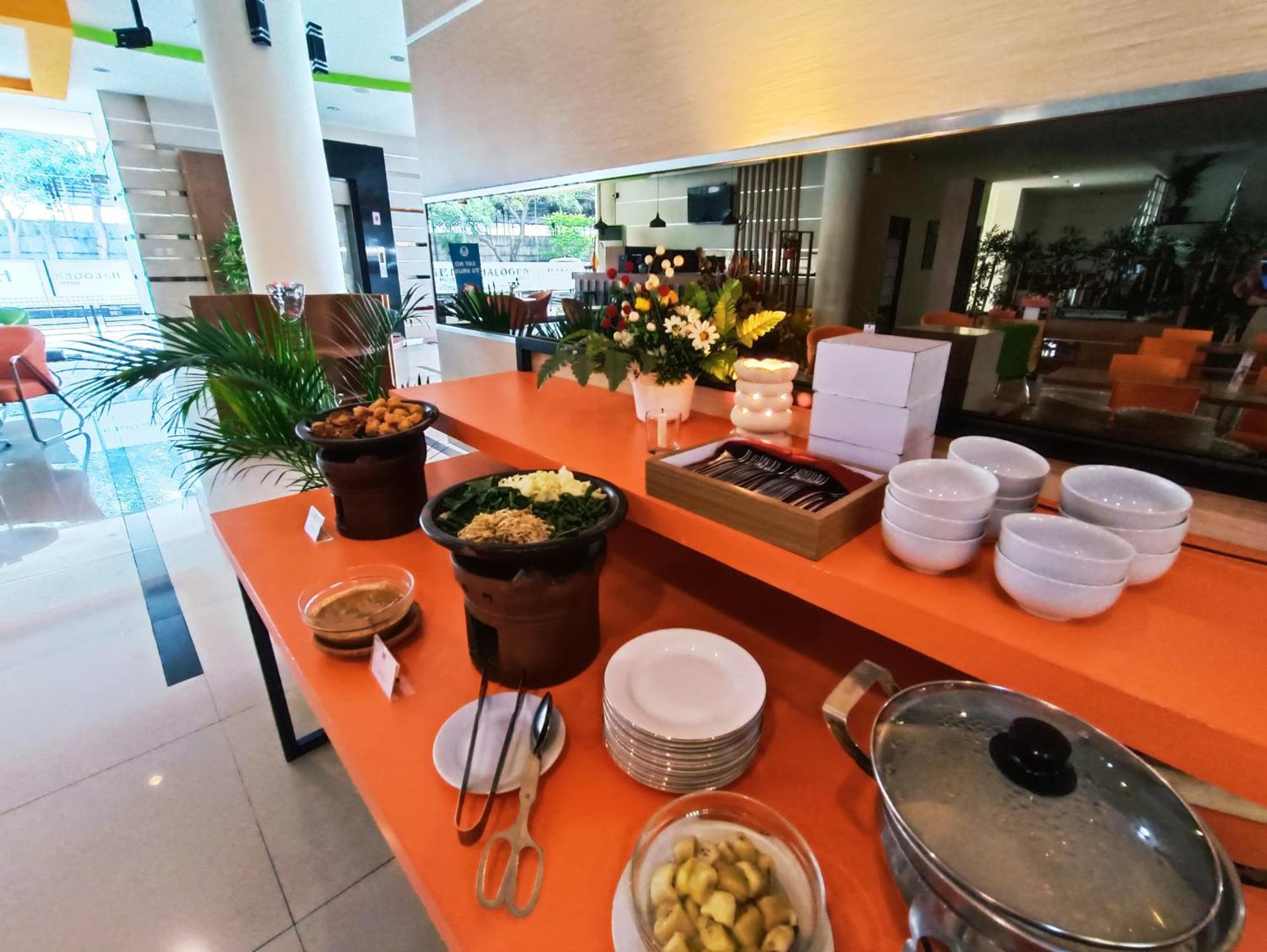 Halogen Hotel Airport Surabaya Сідоарджо Екстер'єр фото