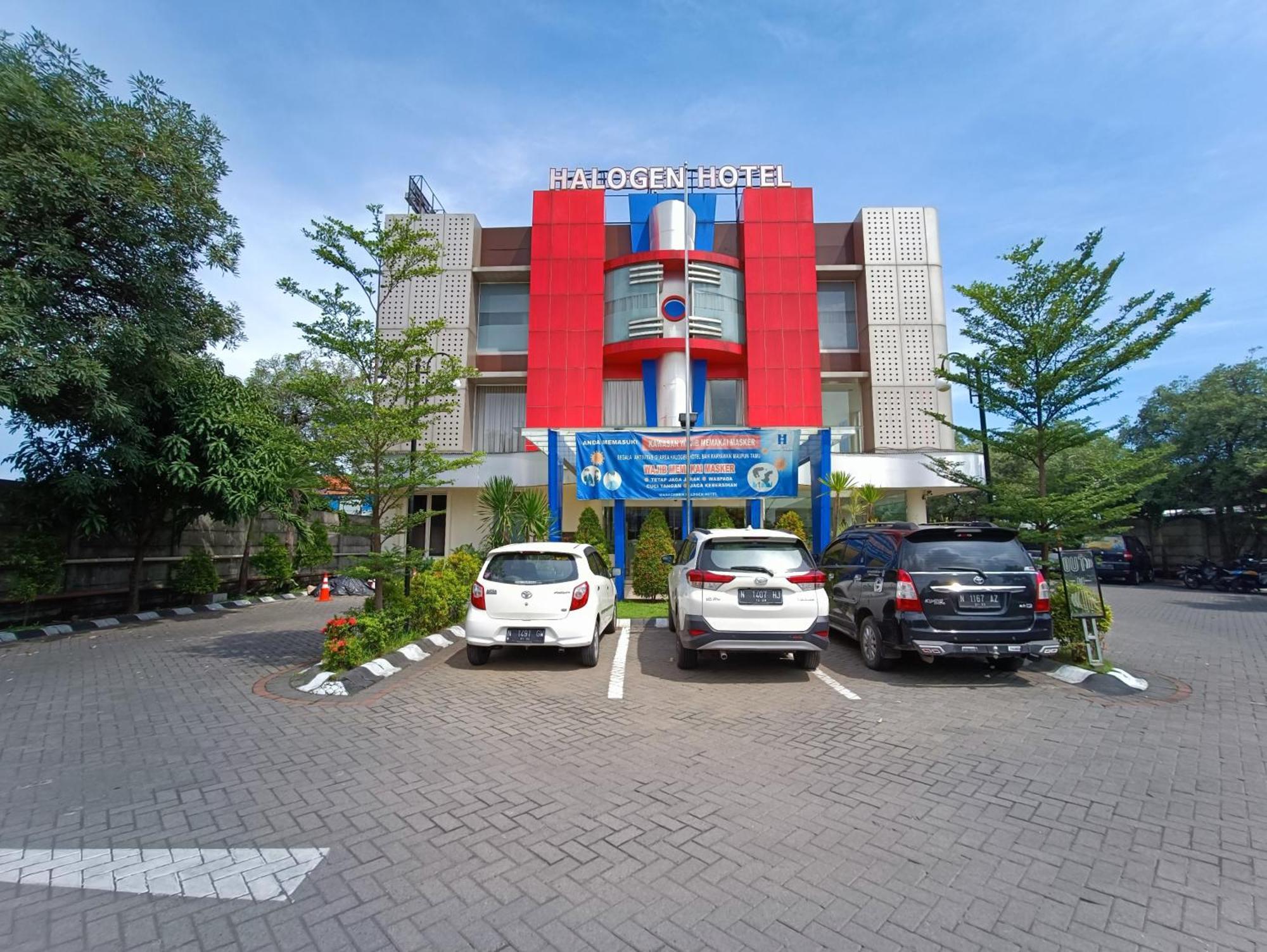 Halogen Hotel Airport Surabaya Сідоарджо Екстер'єр фото