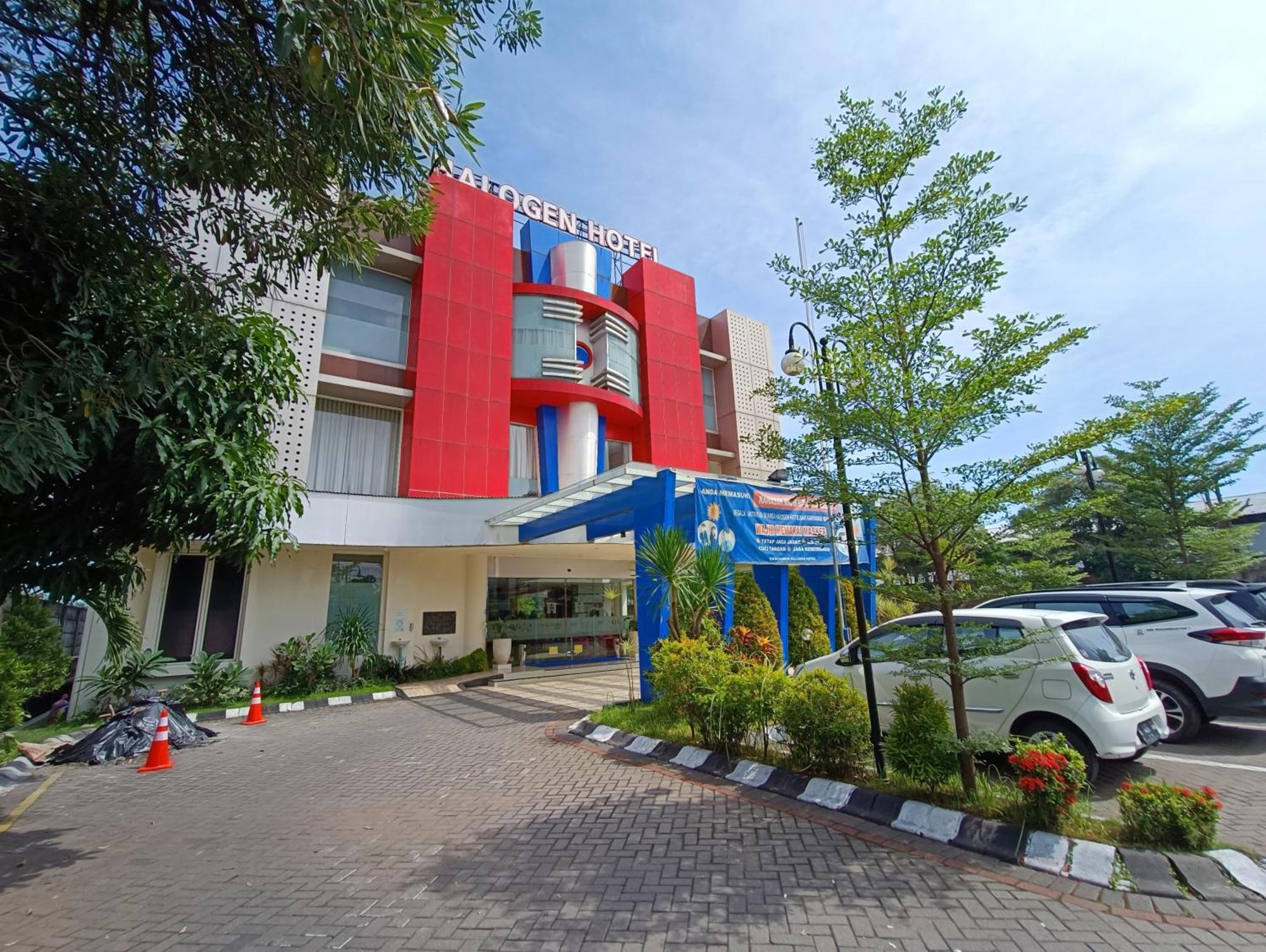 Halogen Hotel Airport Surabaya Сідоарджо Екстер'єр фото