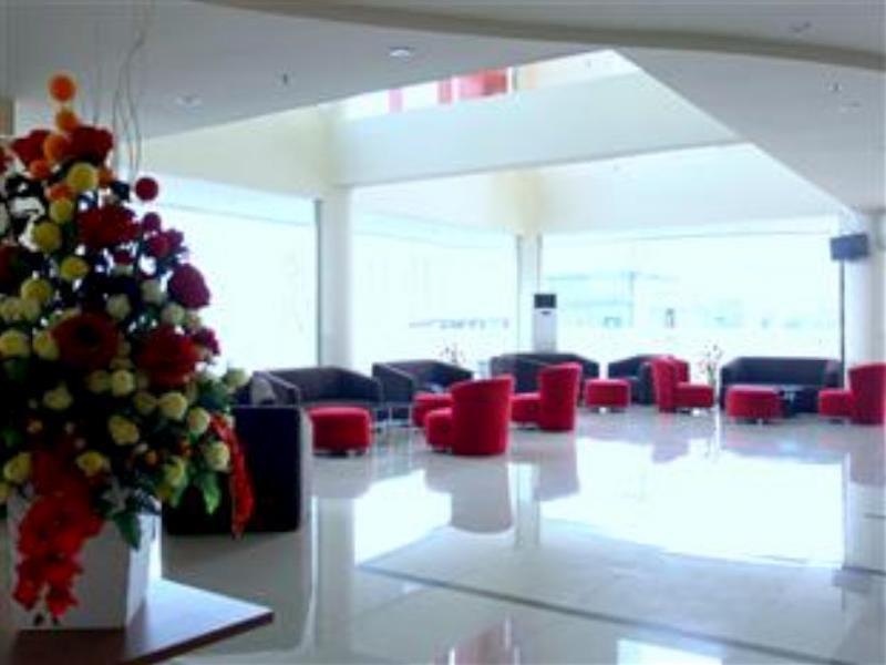 Halogen Hotel Airport Surabaya Сідоарджо Екстер'єр фото